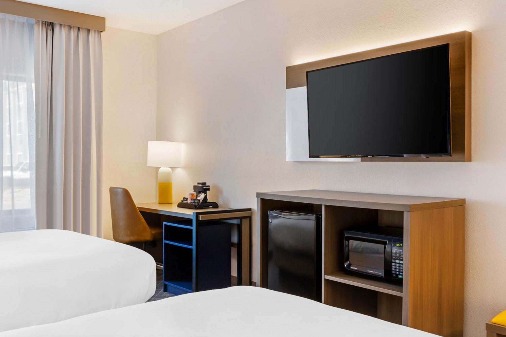 Comfort Inn & Suites Rapid City Near Mt Rushmore Exteriör bild