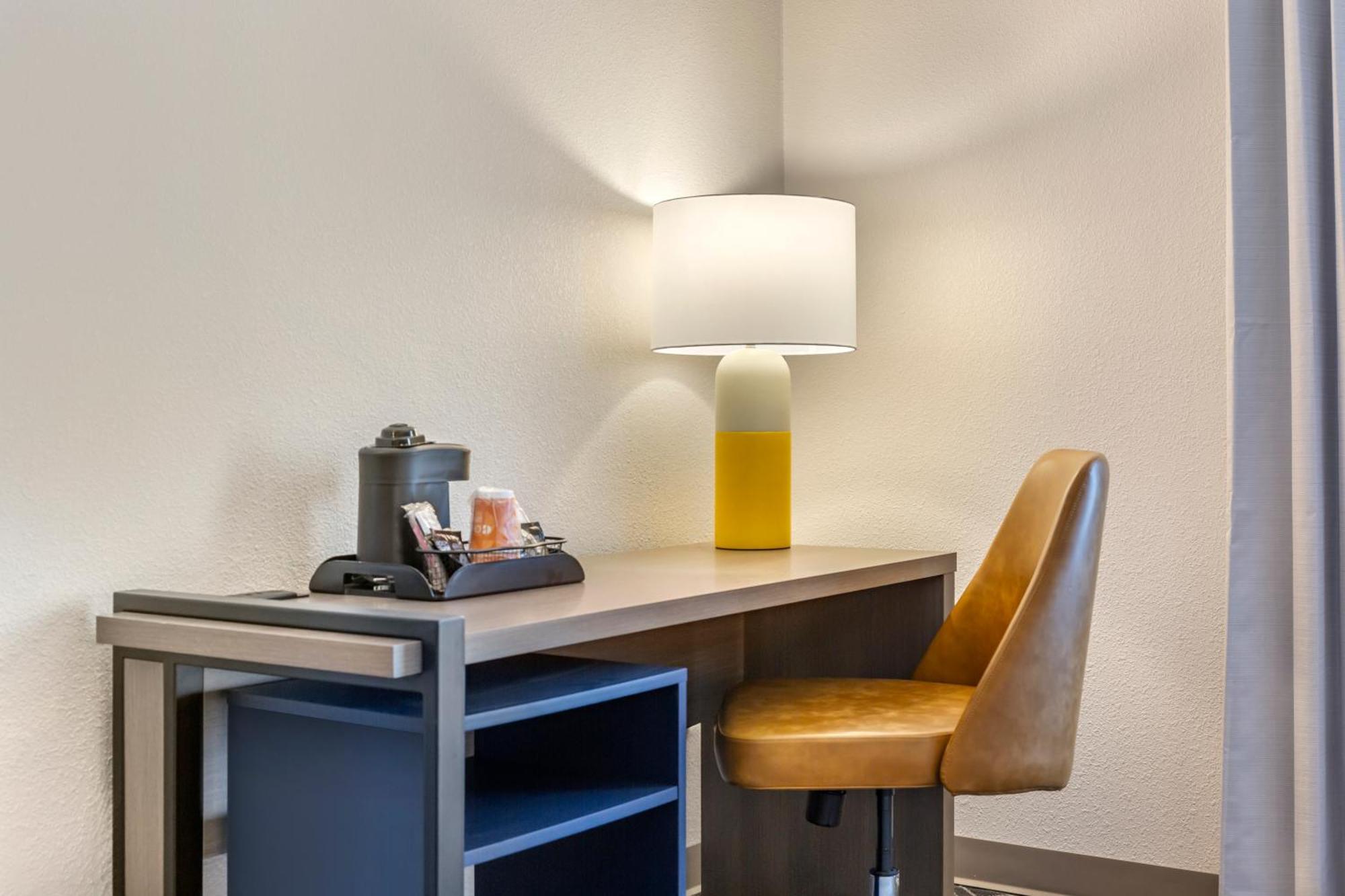 Comfort Inn & Suites Rapid City Near Mt Rushmore Exteriör bild
