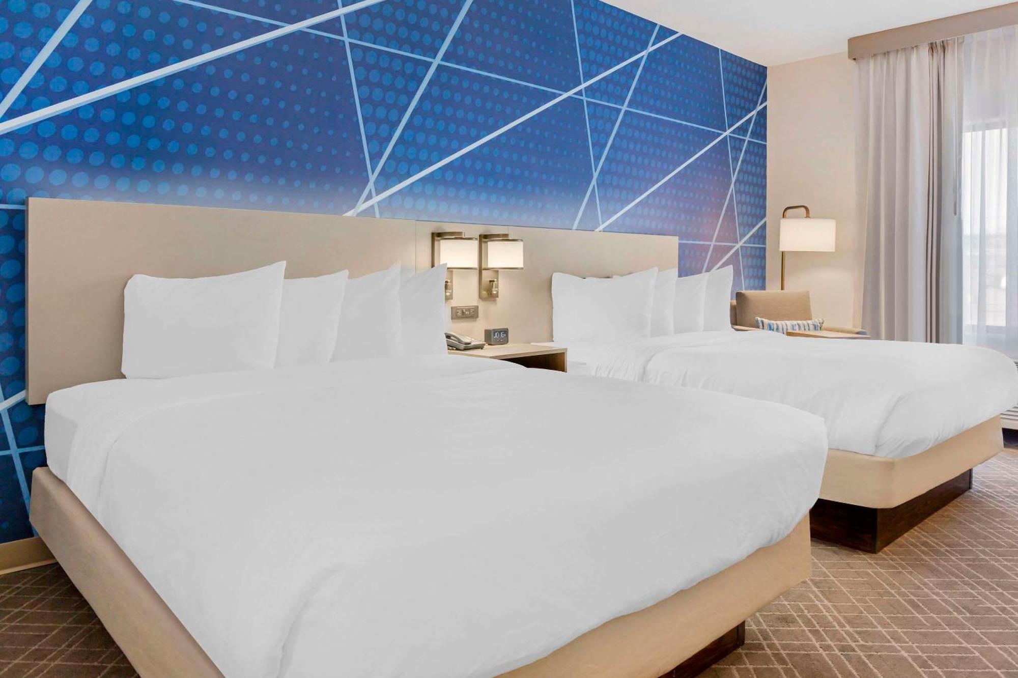 Comfort Inn & Suites Rapid City Near Mt Rushmore Exteriör bild