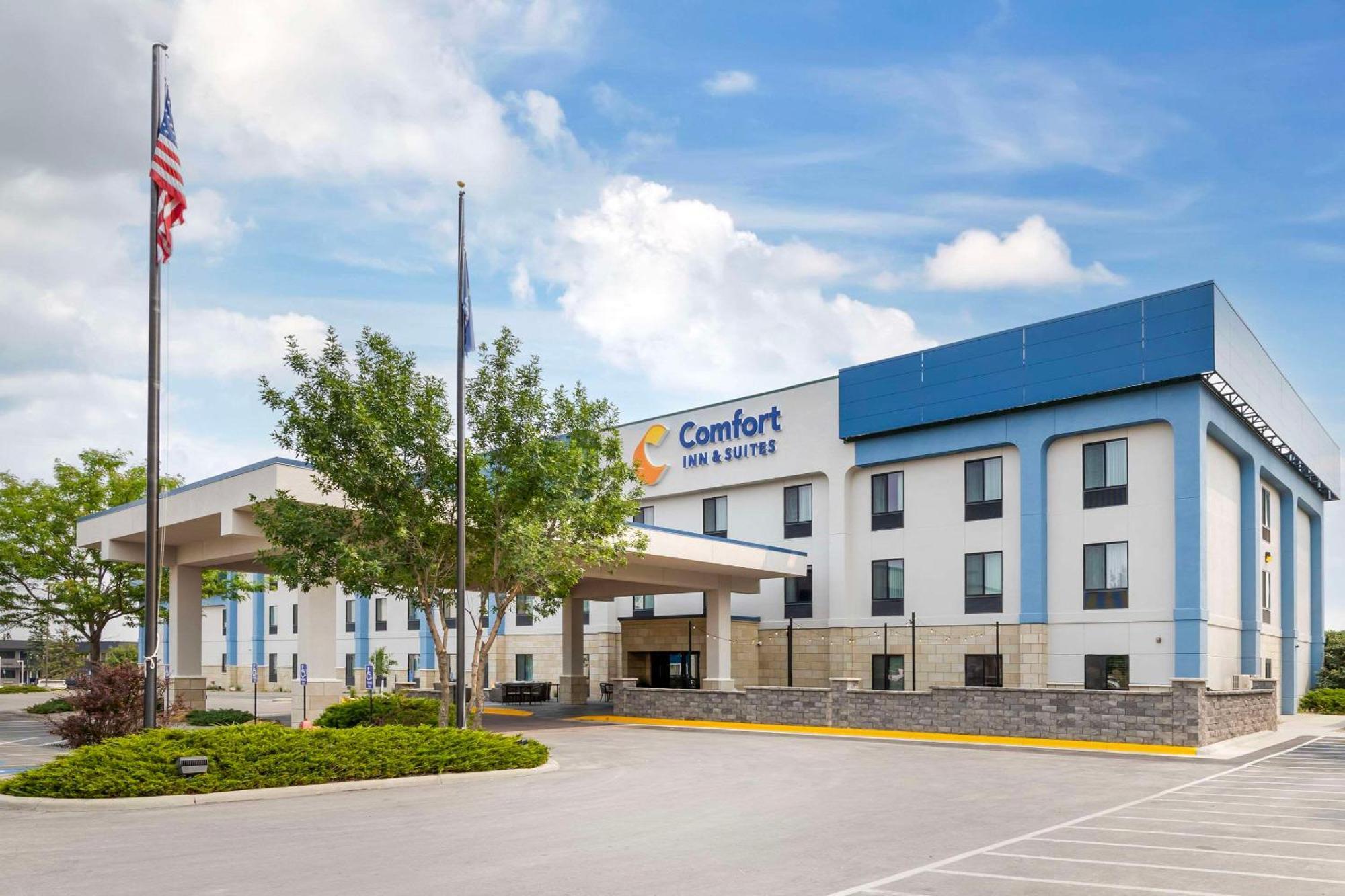 Comfort Inn & Suites Rapid City Near Mt Rushmore Exteriör bild